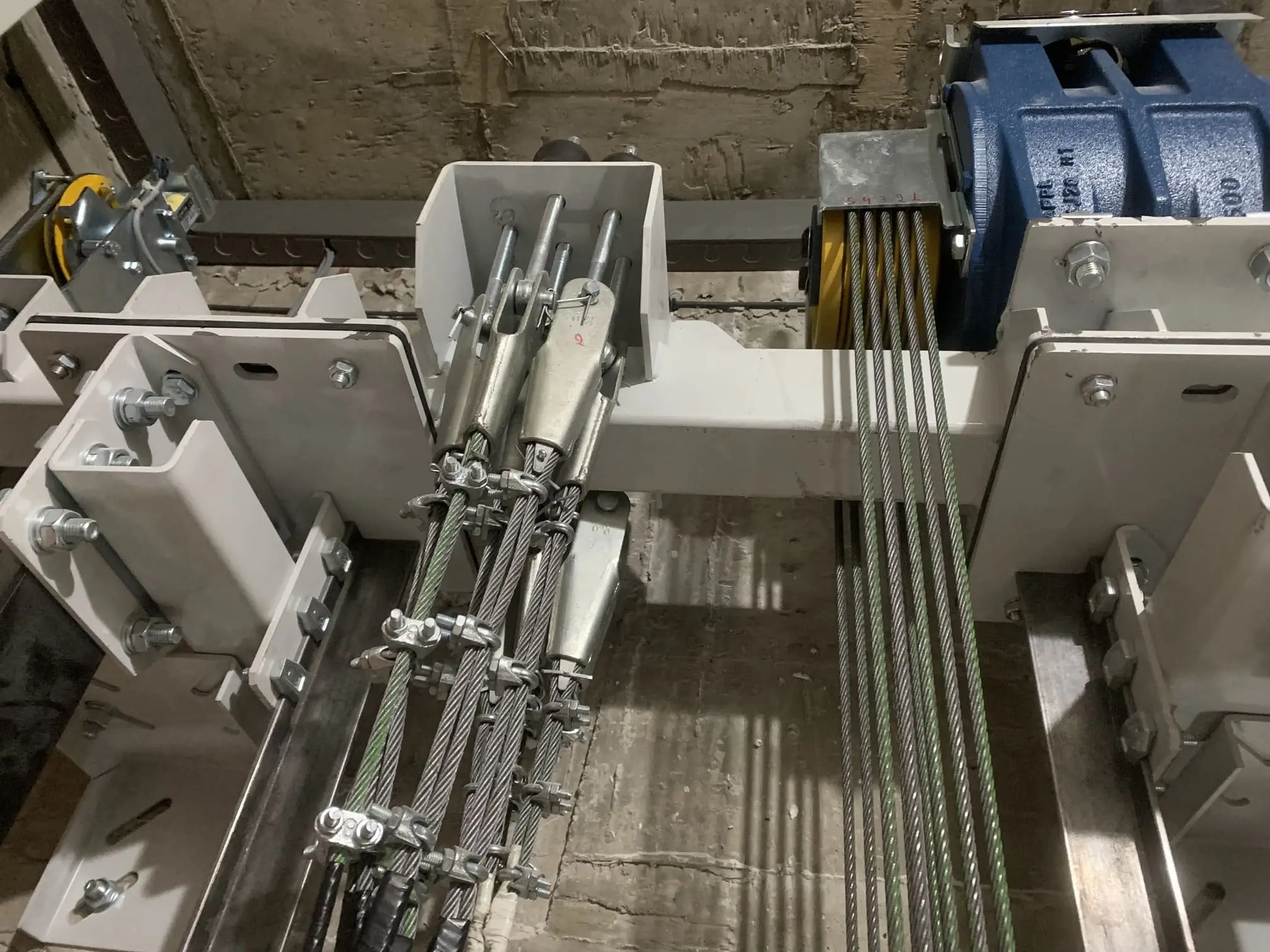 Μηχανή MRL με Συρματόσχοινα και Σύστημα Ανύψωσης - Ανελκυστήρας Χωρίς Μηχανοστάσιο