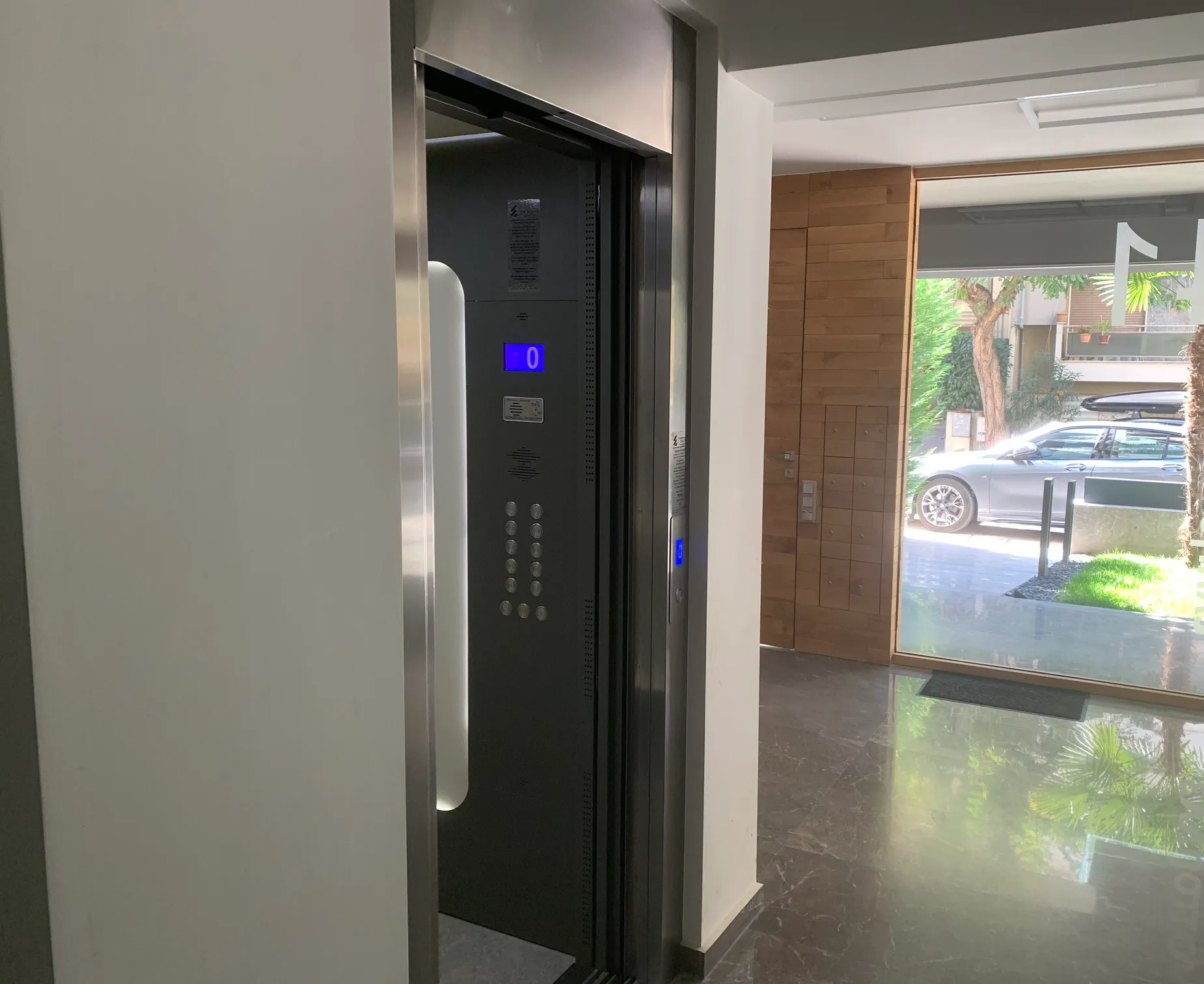 Εκσυγχρονισμός ανελκυστήρα με inverter και LED φωτισμό